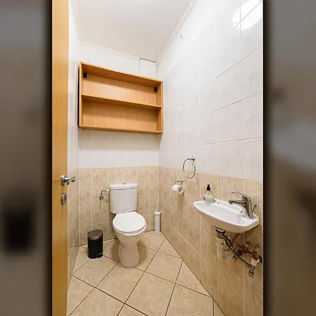 High Class Leopold Hotel *