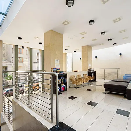 High Class Leopold Hotel *