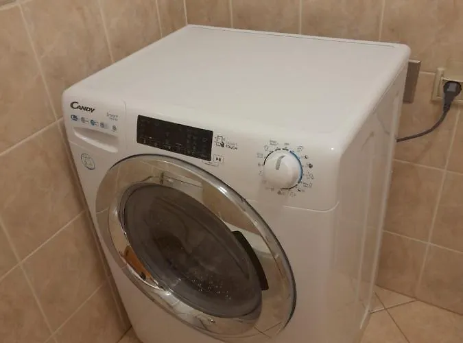 High Class Leopold * Budapest