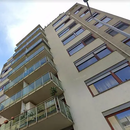 High Class Leopold * Budapešť